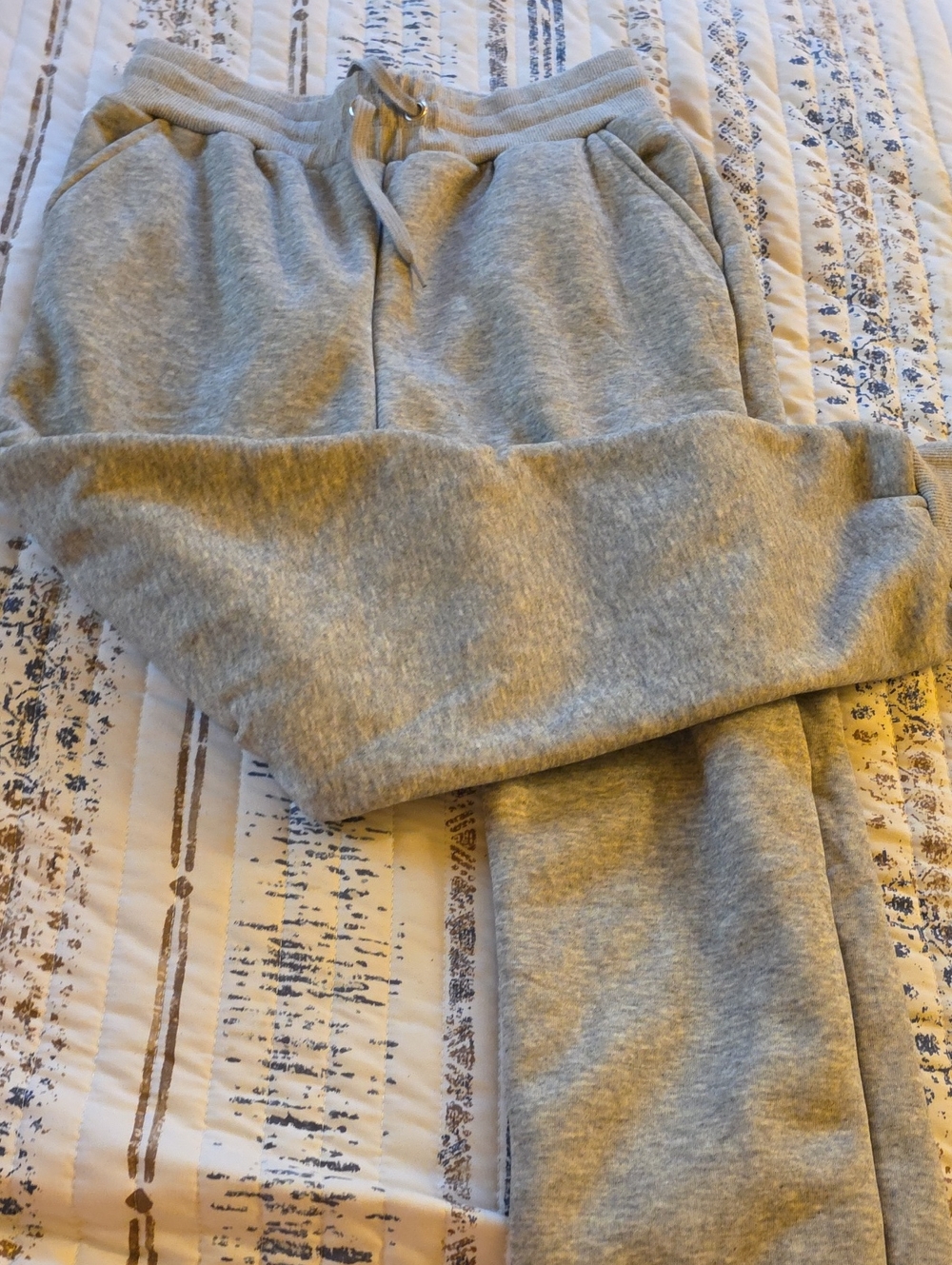 Classic Women's Grey Drawstring Sweatpants